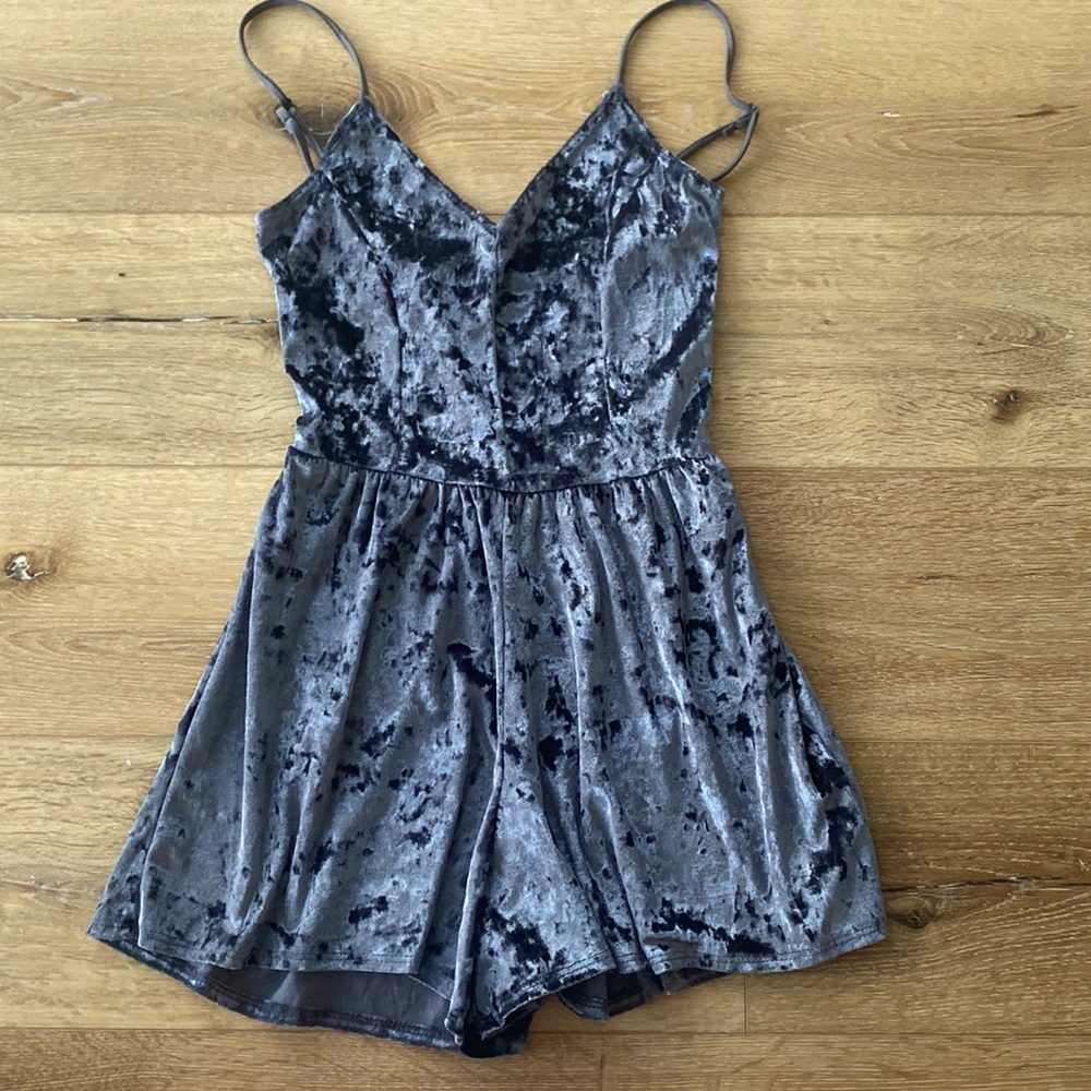 Blue velvet romper